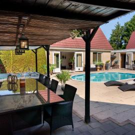Wellnesshuis Drenthe，位于Schoonloo的酒店