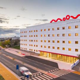 Moov Hotel Oeiras，位于奥埃拉斯的酒店