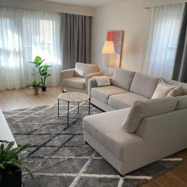 Nice and spacious condo，位于赫尔辛基的酒店