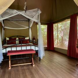 Ikweta Safari Camp，位于Kinna的酒店