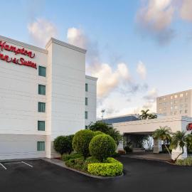 Hampton Inn & Suites San Juan，位于圣胡安的酒店