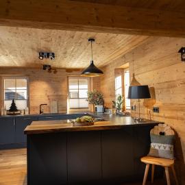 Schwarzwald Chalet -Wilde Rench-，位于巴特彼得斯塔尔-格里斯巴赫的酒店