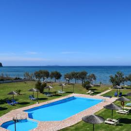 S&C Kosmos Beach Resort，位于罗达的酒店