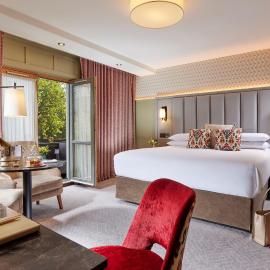 Westport Plaza Hotel, Spa & Leisure,位于韦斯特波特的酒店