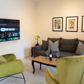 Alba Spacious Maisonette，位于科孚镇的酒店