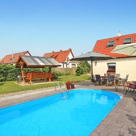 Ferienhaus Kummerow，位于Kummerow的酒店
