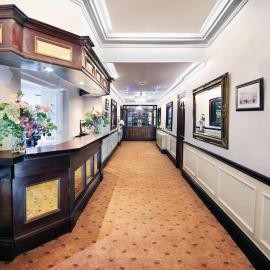 The Bailie, Main St Bailieborough, A82T6C6，位于卡文的酒店