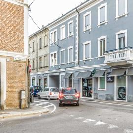 La Perla Rooms，位于萨龙诺的酒店