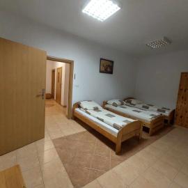 Apartamenty przy rondach，位于Poddębice的酒店