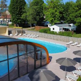 camping les pêcheurs，位于Pont-de-Poitte的酒店