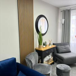 Stylish home in Linlithgow Near Edinburgh Airport Free parking Free WiFi，位于林利斯戈的酒店