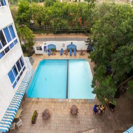 Luxurious 2-Bedroom Apartment Nyali, Mombasa，位于Frere Town的酒店