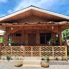 Casas de Ruumar Bed and Breakfast-Bar-Two rooms for family available，位于Clarin的酒店