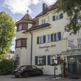 Hotel Gautinger Hof - Ruhig im Fünf-Seen-Land nahe S-Bahn und München，位于高廷的酒店