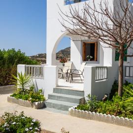 Perama Hotel, Karpathos，位于阿莫皮的酒店