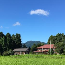 農家民宿 里山のカフェ ににぎ 1日1組 8名まで 連泊も可 古民家 Recommended for pairs and small groups，位于男鹿市的酒店