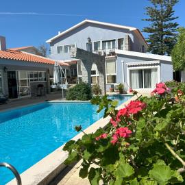 MAR VERDE - Parede-Cascais，位于帕雷迪的酒店