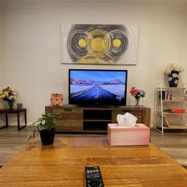 Empty Boat - Spacious 5 Bedroom Entire Modern home in Wallan，位于Wallan的酒店