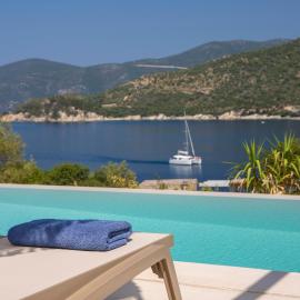 Villa Armiriki-Private Sea Access，位于Évyiros的酒店