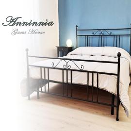 DOMO Anninnìa - GhiIarza Guest House，位于Ghilarza的酒店
