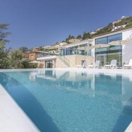 Exclusiva Villa La Dolça en Calonge，位于卡隆赫的酒店