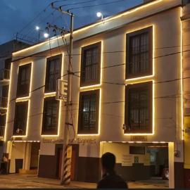 HOTEL MAQUIAVELO SOLO ADULTOS，位于普埃布拉的酒店
