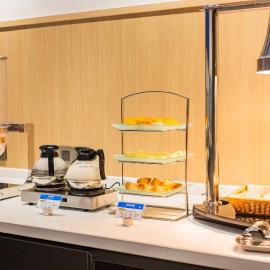 Holiday Inn Express Jiangmen Jianghai by IHG，位于江门的酒店