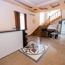 YAN HOTEL，位于埃里温的酒店