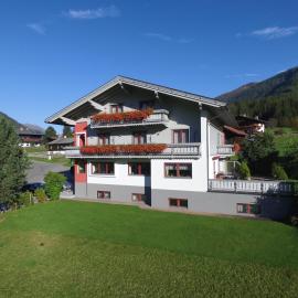 Hotel Garni Burger，位于德弗雷根谷地圣雅各布的酒店