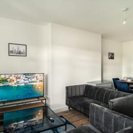 Spacious 2 Bed Apartment in Waterloo Liverpool，位于锡福斯的酒店