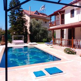 Villa Çalış，位于费特希耶的酒店