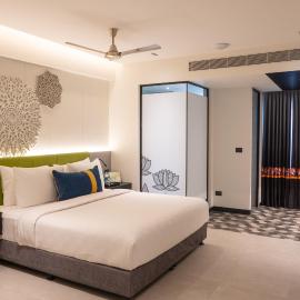 ZIBE Luxe Kakinada by GRT Hotels，位于卡基纳达的酒店
