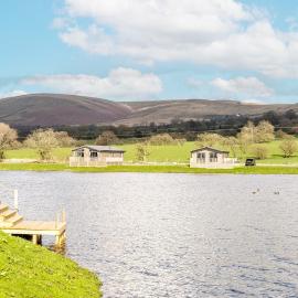 Pendle View Retreat - Holiday Park，位于克利夫罗的酒店