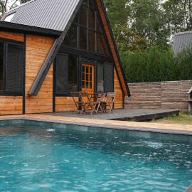 Pentalow Cabin，位于科贾埃利的酒店