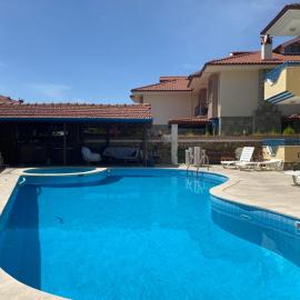 Kayalı apart hotel，位于奥尔塔贾的酒店