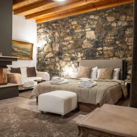 kaimak luxury chalet，位于帕雷斯阿吉萨那的酒店
