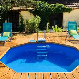 PRIVATE POOL with Stunning Views of the Chateau!! Old Barn，位于胡菲涅克的酒店