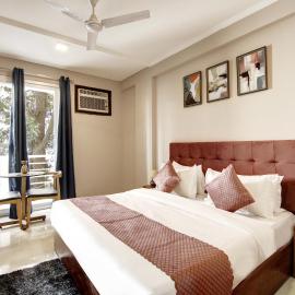 Limewood Stay - Executive Huda City Center，位于古尔冈的酒店