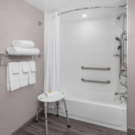Days-Inn by Wyndham Baltimore Northwest，位于巴尔的摩的酒店