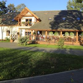 Pensjonat Bajdarka，位于Suraż的酒店