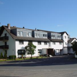 Zur Burgruine Frauenberg，位于兰河畔马尔堡的酒店