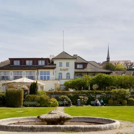 Hotel Schiff am See，位于穆尔滕的酒店