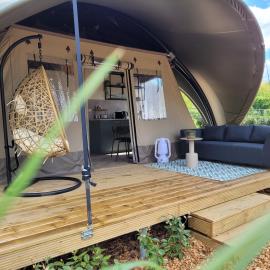 Glampinglodge 2 pers met privé hottub，位于米尔森的酒店
