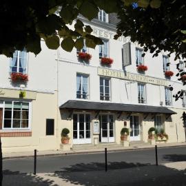 Logis Hotel Beaudon，位于皮埃尔丰的酒店