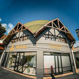 HOSTERIA AKINO，位于埃斯克尔的酒店