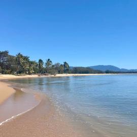 Absolute Beach front，位于Saunders Beach的酒店