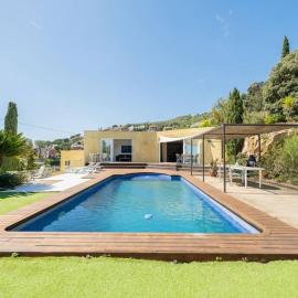 Casa Mediterrani & piscina comunitaria junto Barcelona，位于阿莱利亚的酒店