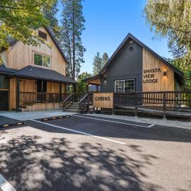 Shasta View Lodge,位于McCloud的酒店