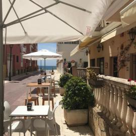 Hotel Macavi Playa,位于罗塔的酒店