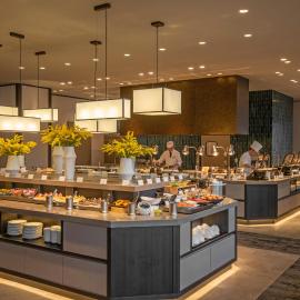 KAMENOI HOTEL Kusatsu Yubatake，位于草津的酒店